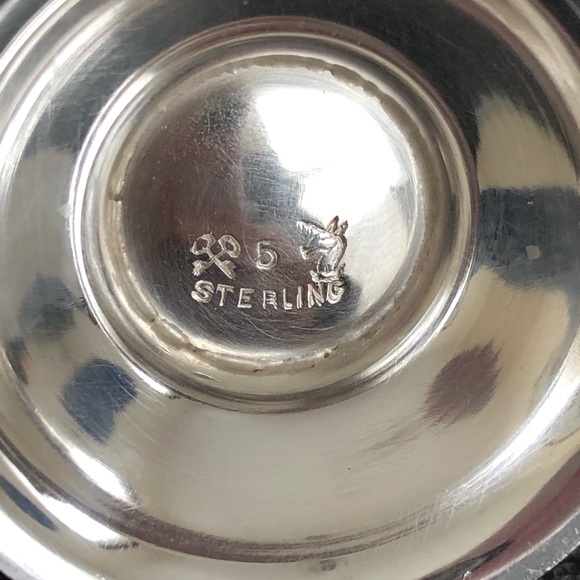 Vintage Sterling Silver Sugar Shaker Muffineer - Picture 9 of 11